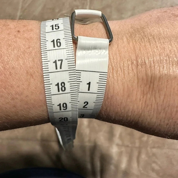 Michael Kors Silver Watch - Picture 4 of 10